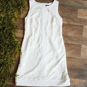 Vince Camuto • White Lace Shift Dress